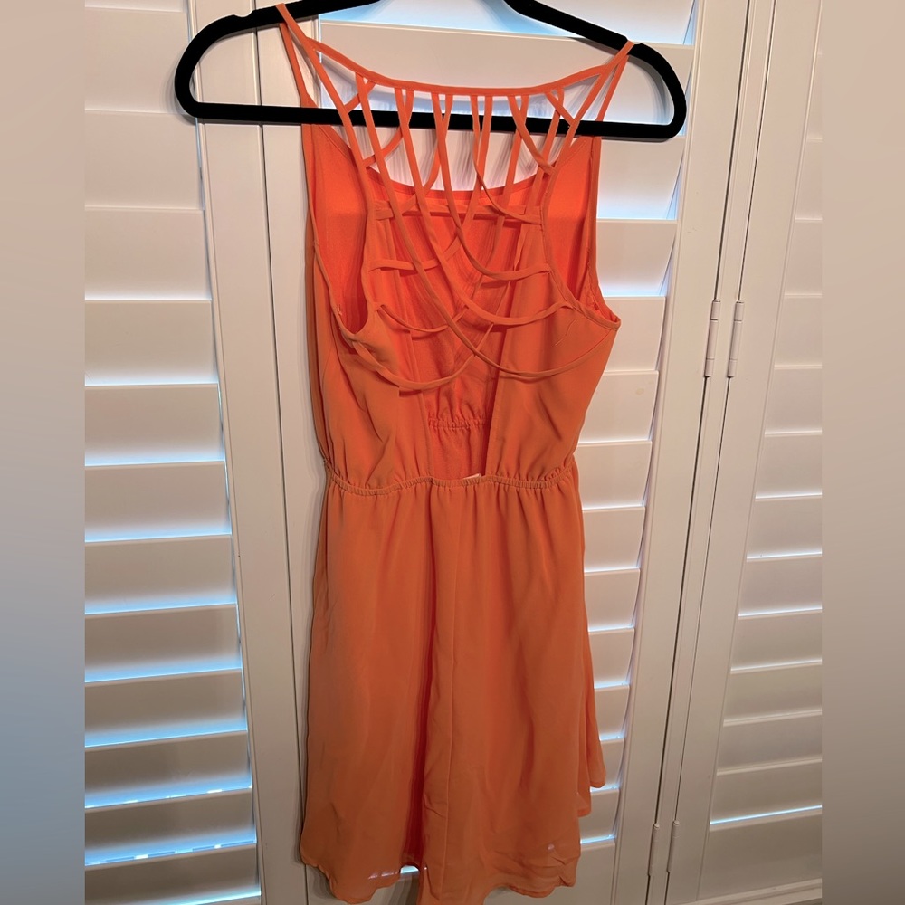 Boutique dress with back cutouts ~ Small ~ NWOT